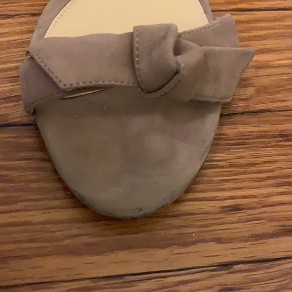 Alexandre Birman Classic taupe with block heel - Picture 5 of 5